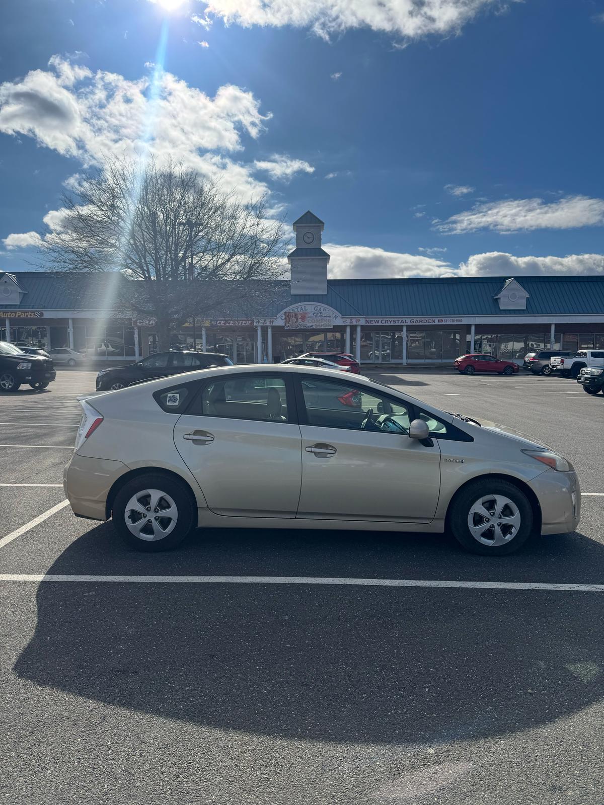 2010 Gold Toyota Prius