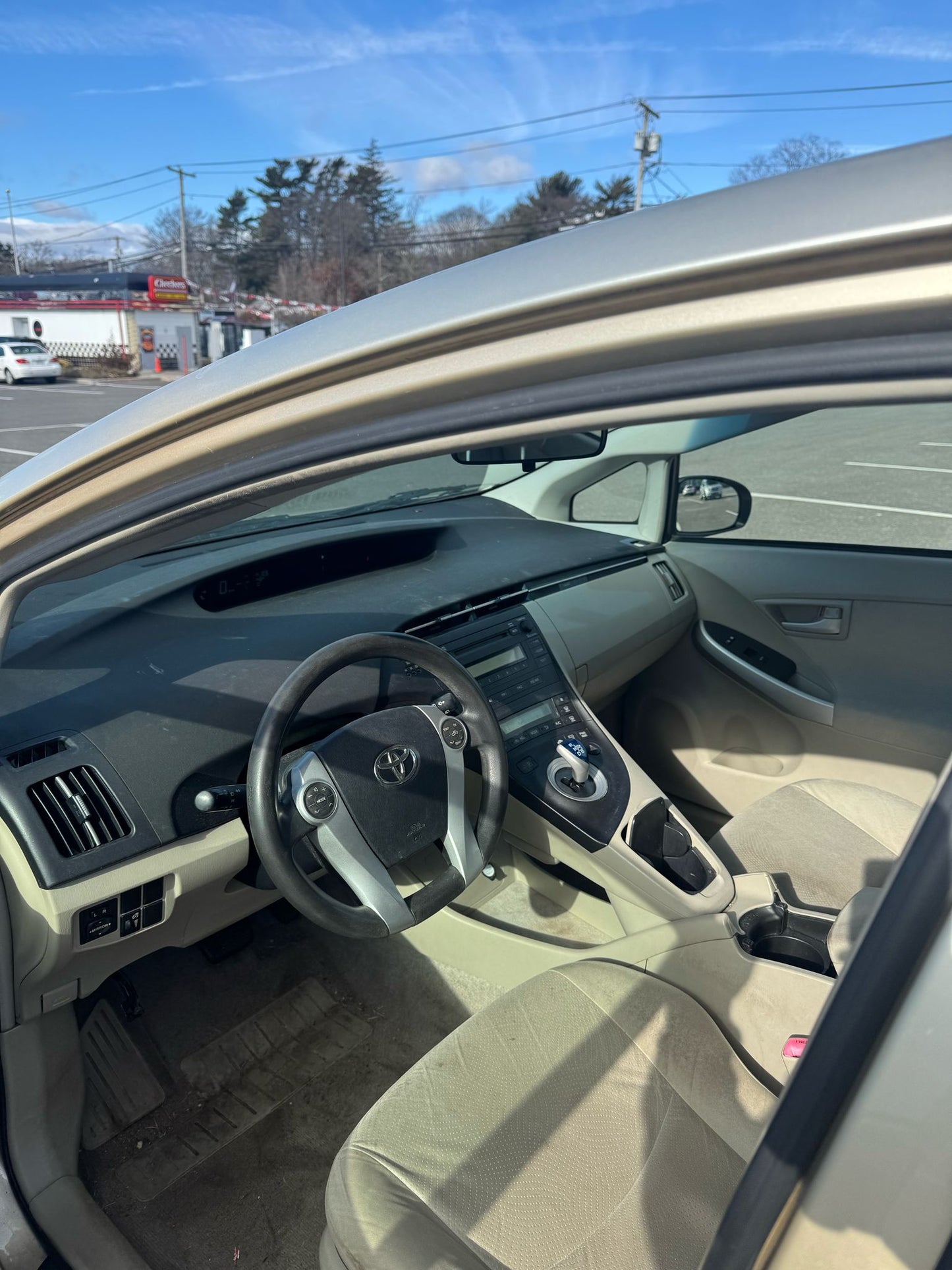 2010 Gold Toyota Prius
