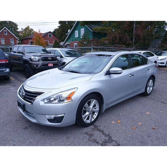2015 Silver Nissan Altima